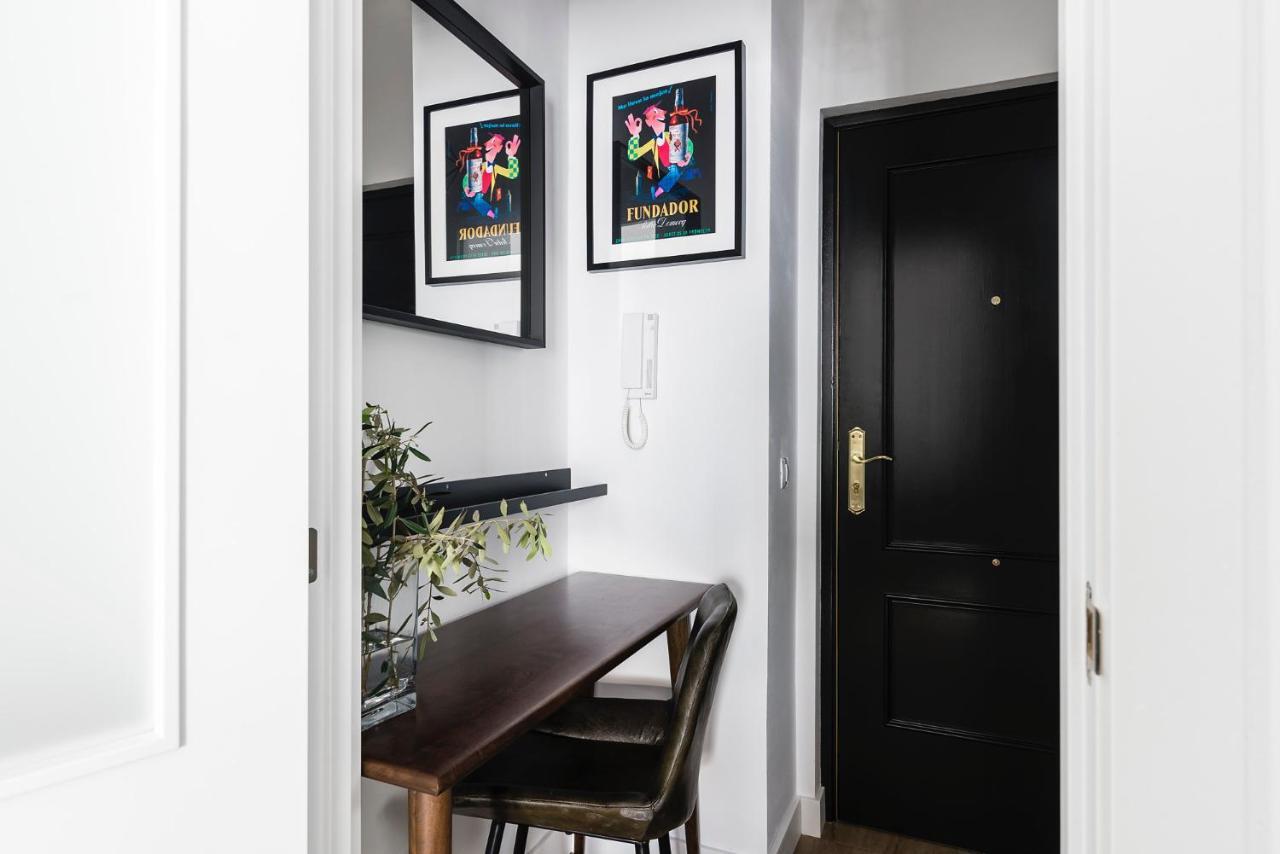 Apartamento San Juan, Parking privado Jerez de la Frontera Bagian luar foto